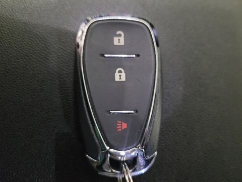 Used 2019 Chevrolet Equinox LS FWD image 32