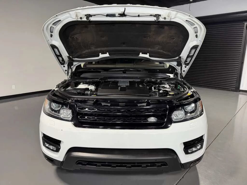 Used 2016 Land Rover Range Rover Sport Supercharged AWD/4WD image 7