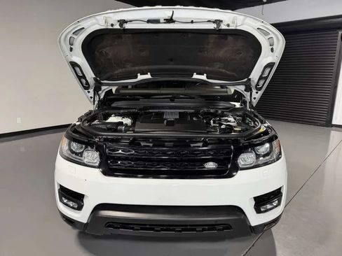 Used 2016 Land Rover Range Rover Sport Supercharged AWD/4WD image 7
