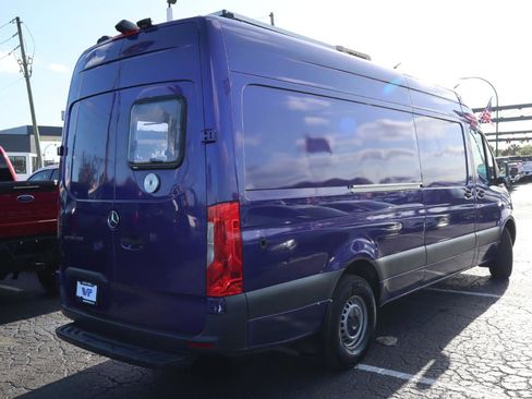 Used 2020 Mercedes-Benz Sprinter 2500 image 5