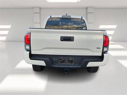 Used 2021 Toyota Tacoma TRD Sport image 4