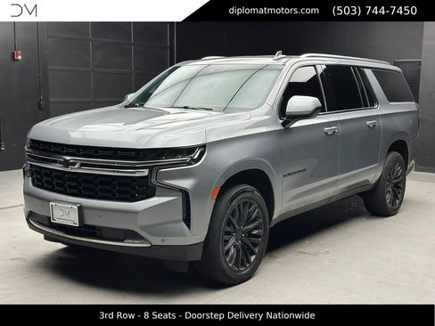 Used 2024 Chevrolet Suburban LS w/ Driver Alert Package image 1