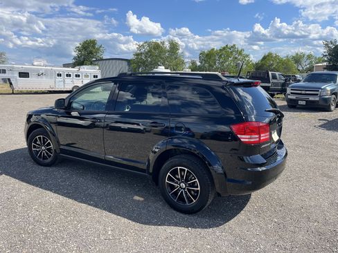 Used 2018 Dodge Journey SE w/ Popular Equipment Group image 3