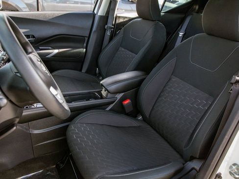 Used 2024 Nissan Kicks SV image 13