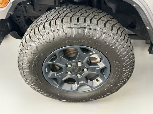 Used 2023 Jeep Wrangler Unlimited w/ Cold Weather Group AWD/4WD image 11