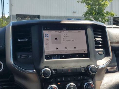 Used 2022 RAM 1500 Laramie AWD/4WD image 29