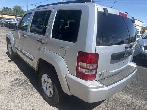 Used 2012 Jeep Liberty Sport w/ Popular Equipment Group AWD/4WD image 10