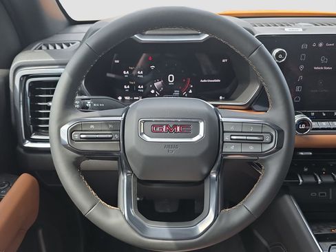 New 2026 GMC Canyon AT4 w/ Technology Plus Package AWD/4WD image 9