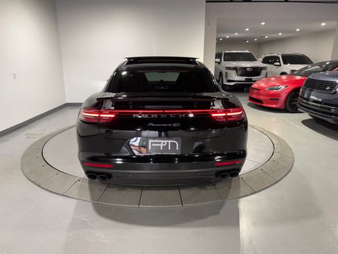 Used 2018 Porsche Panamera 4S AWD/4WD image 8