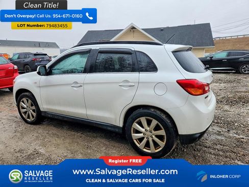 Used 2013 Mitsubishi Outlander Sport SE image 3