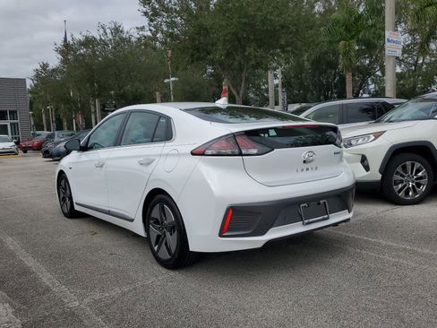 Used 2020 Hyundai Ioniq Limited image 4