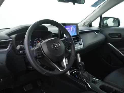 Used 2023 Toyota Corolla Cross LE image 22