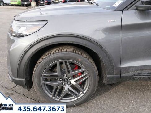 New 2026 Ford Explorer ST-Line w/ ST-Line Street Pack image 31