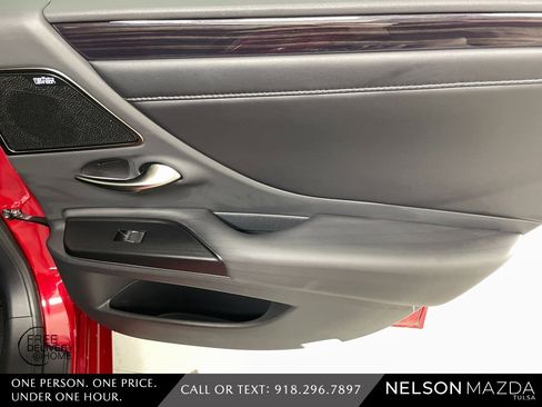 Used 2021 Lexus ES 300h w/ Premium Package image 39