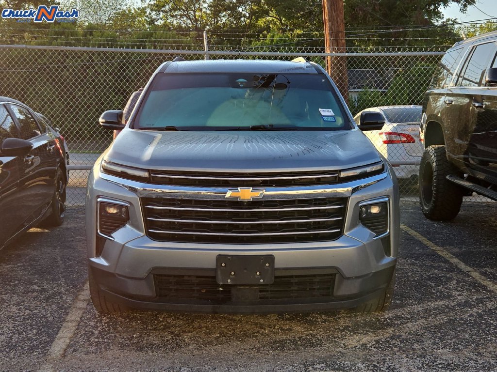 Certified 2024 Chevrolet Traverse LT FWD image 2
