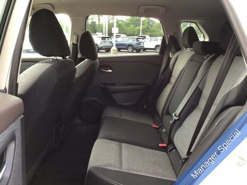 Used 2023 Nissan Rogue SV FWD image 32