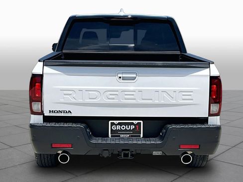 Used 2026 Honda Ridgeline Black Edition image 5