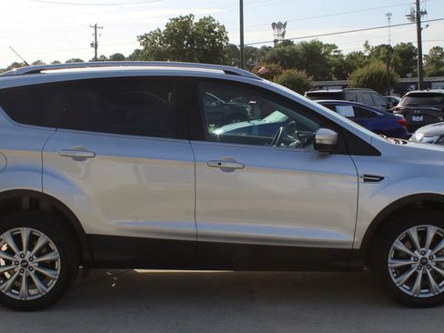 Used 2017 Ford Escape Titanium AWD/4WD image 6