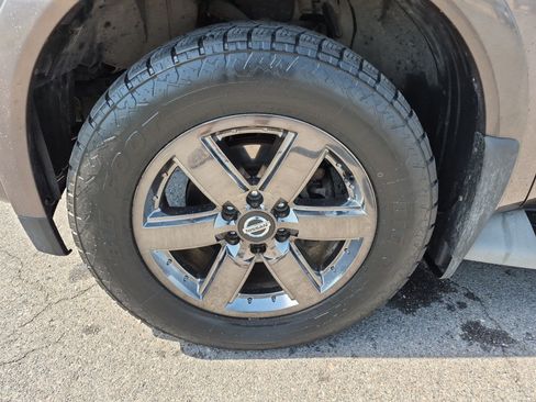 Used 2013 Nissan Armada Platinum w/ Platinum Reserve Pkg AWD/4WD image 11