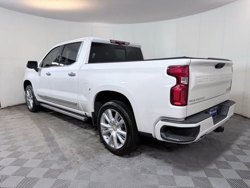 Used 2024 Chevrolet Silverado 1500 High Country w/ High Country Premium Package image 4