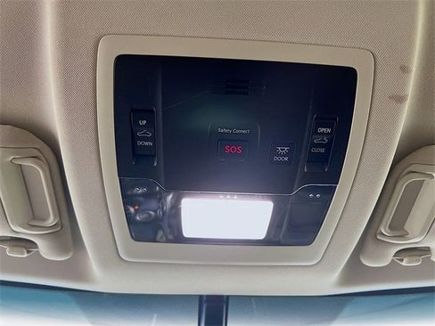 Used 2017 Lexus NX 200t 200t image 19