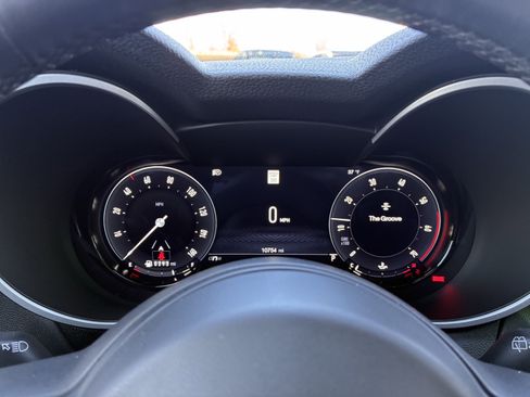 Certified 2024 Alfa Romeo Stelvio Veloce image 16