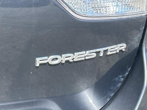 Used 2020 Subaru Forester Premium image 24