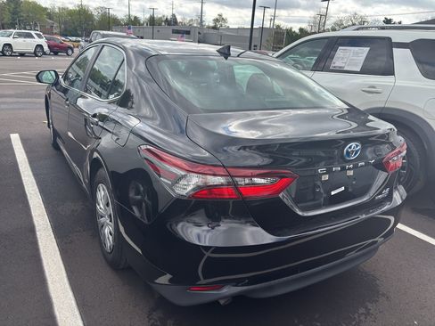 Used 2022 Toyota Camry LE w/ Cold Weather Package image 4