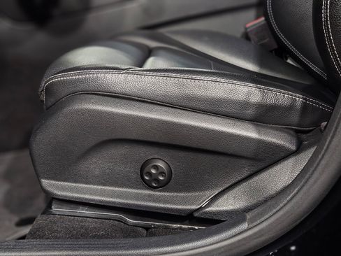 Used 2021 Mercedes-Benz GLC 300 4MATIC Coupe image 23