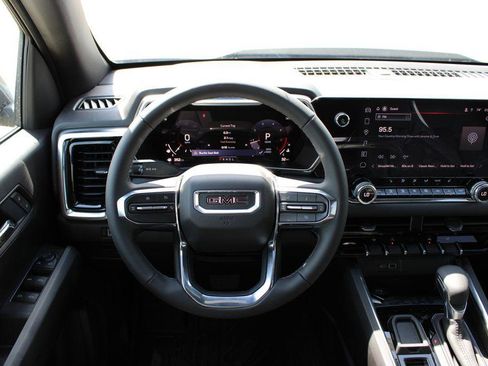 New 2026 GMC Canyon Elevation w/ Convenience Package image 9