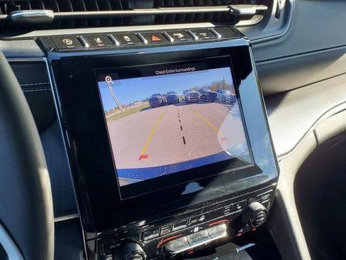 Used 2024 Jeep Grand Cherokee L Laredo image 20