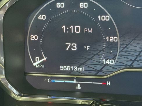 Used 2022 GMC Sierra 1500 Elevation w/ Preferred Package AWD/4WD image 13