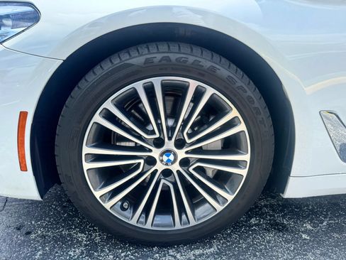 Used 2019 BMW 530i w/ Convenience Package RWD image 15