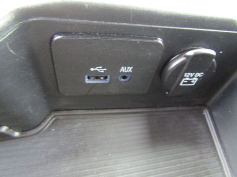 Used 2017 RAM 1500 Express AWD/4WD image 35
