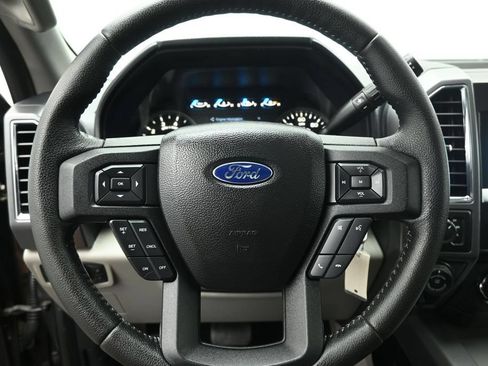 Used 2016 Ford F150 XLT AWD/4WD image 10