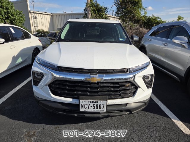 Used 2025 Chevrolet TrailBlazer LS w/ LS Convenience Package FWD image 2