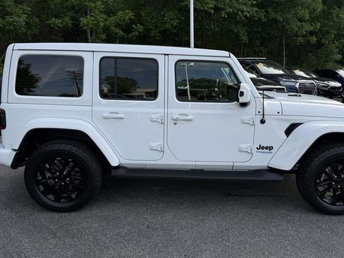 Used 2021 Jeep Wrangler Unlimited Sahara AWD/4WD image 20