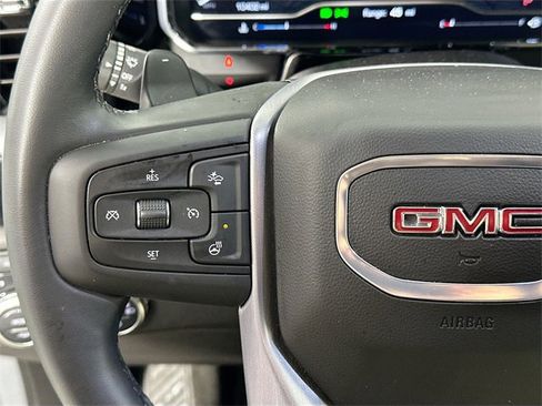 Used 2025 GMC Sierra 1500 Elevation image 21
