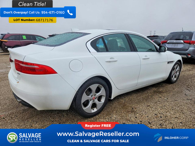 Used 2018 Jaguar XE RWD image 4