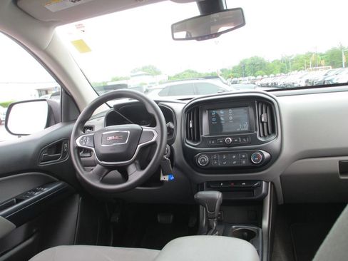 Used 2018 GMC Canyon 2WD Crew Cab w/ Convenience Package image 21