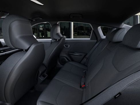 New 2026 Kia K4 LXS image 18