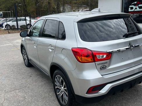 Used 2018 Mitsubishi Outlander Sport ES image 6