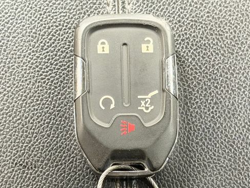 Used 2024 GMC Terrain SLT AWD/4WD image 21