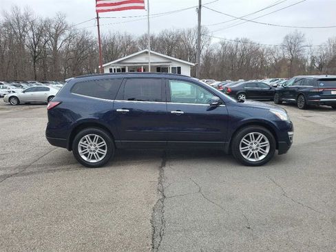Used 2015 Chevrolet Traverse LT w/ Style and Technology Package image 7