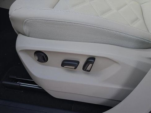 New 2026 Volkswagen Atlas SE image 6