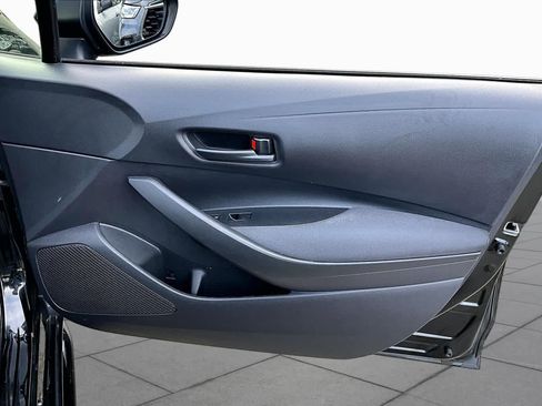 Certified 2022 Toyota Corolla LE w/ Carpet Mat Package (TMS) FWD image 21