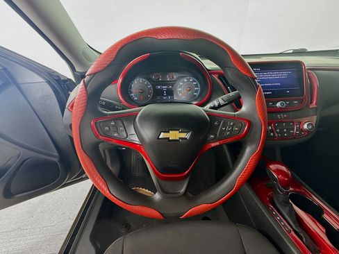 Used 2022 Chevrolet Malibu LT FWD image 11