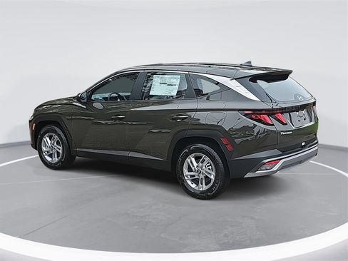 New 2026 Hyundai Tucson SE image 7