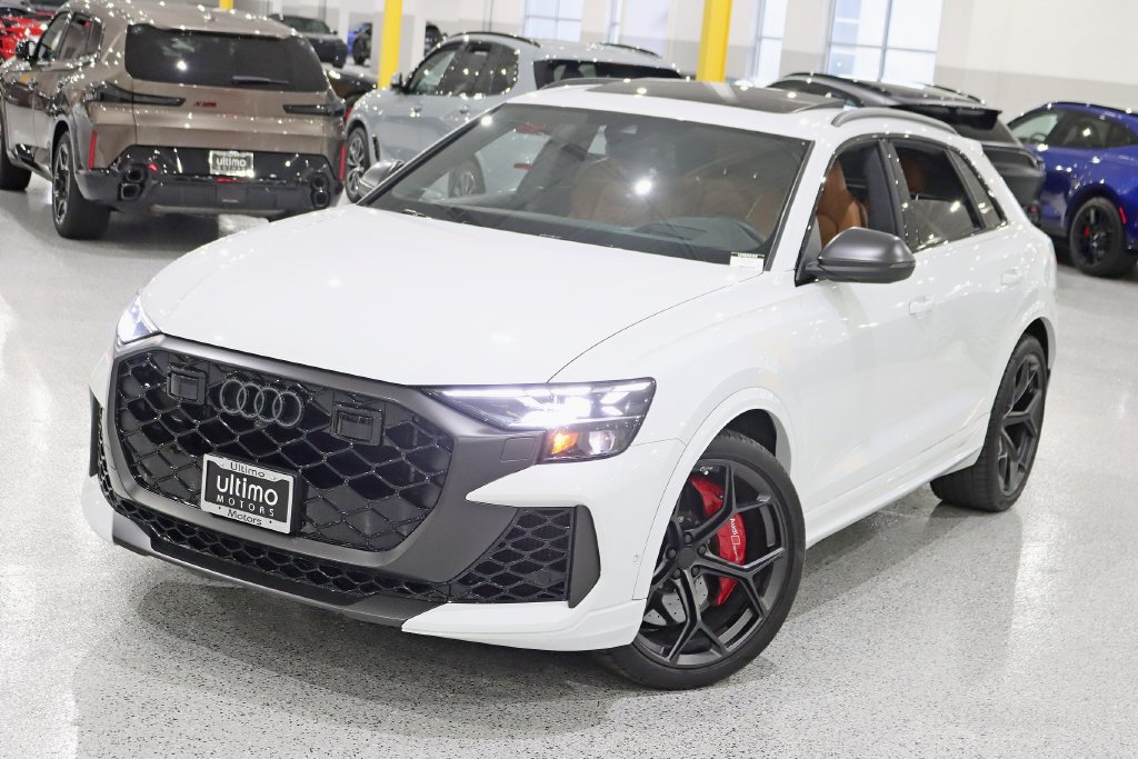 Used 2026 Audi RS Q8 performance AWD/4WD image 6