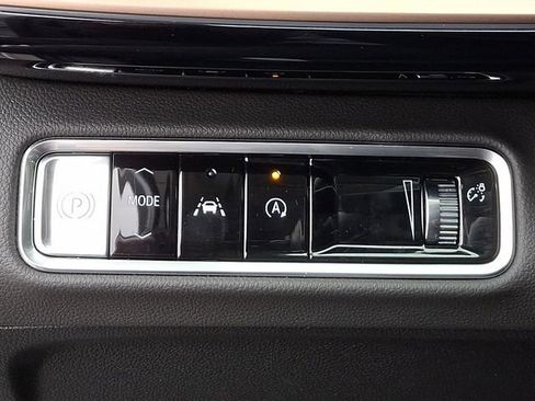 Used 2025 Buick Envision Sport Touring image 27